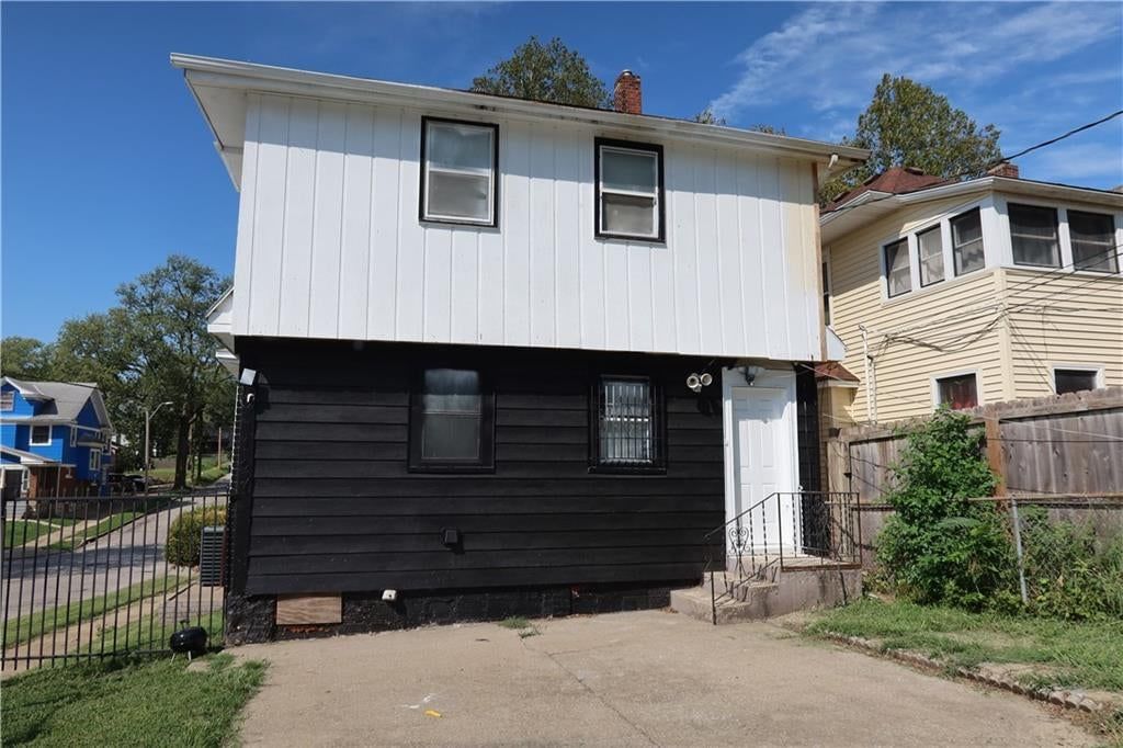 147 Kensington Avenue — photo 20