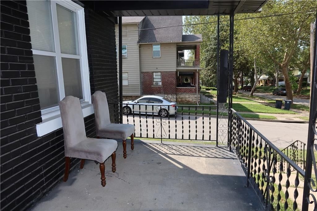 147 Kensington Avenue — photo 22