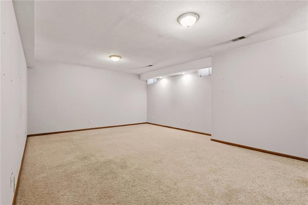 1513 NE Craigievar Drive — photo 32