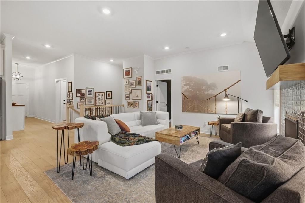 18109 Haskins Street — photo 23