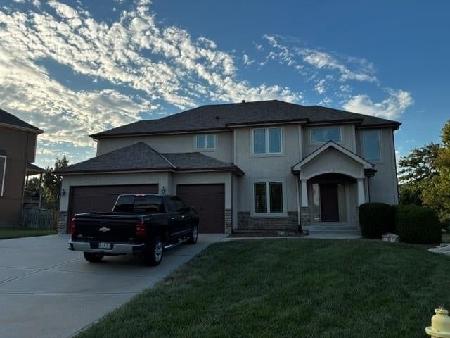2906 NE Viewpark Place, Lee's Summit, MO