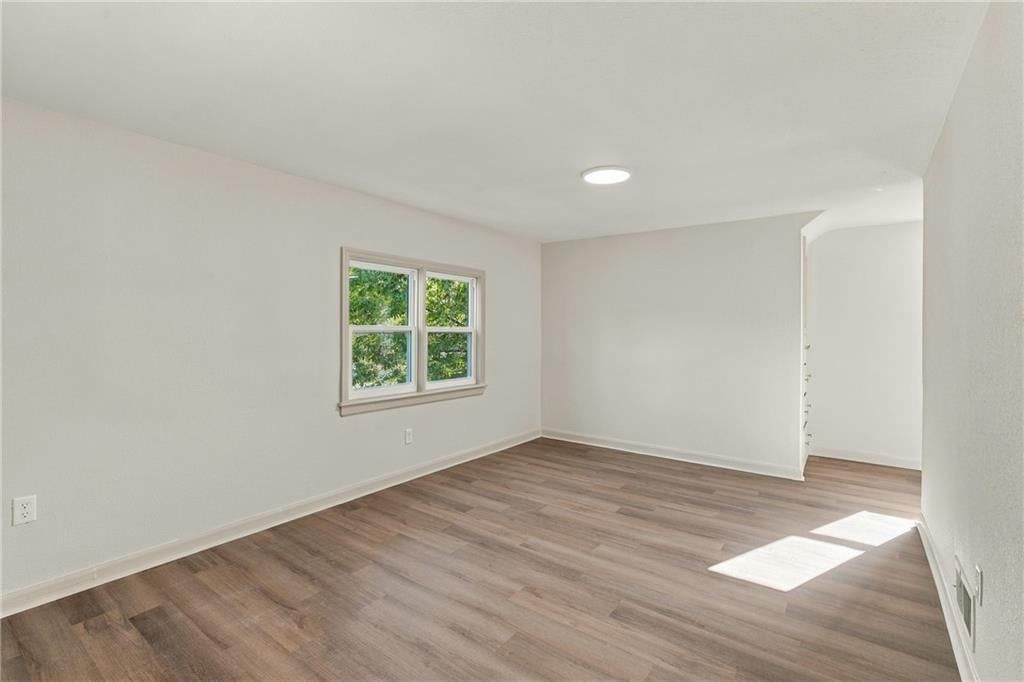 4400 Garfield Avenue — photo 19