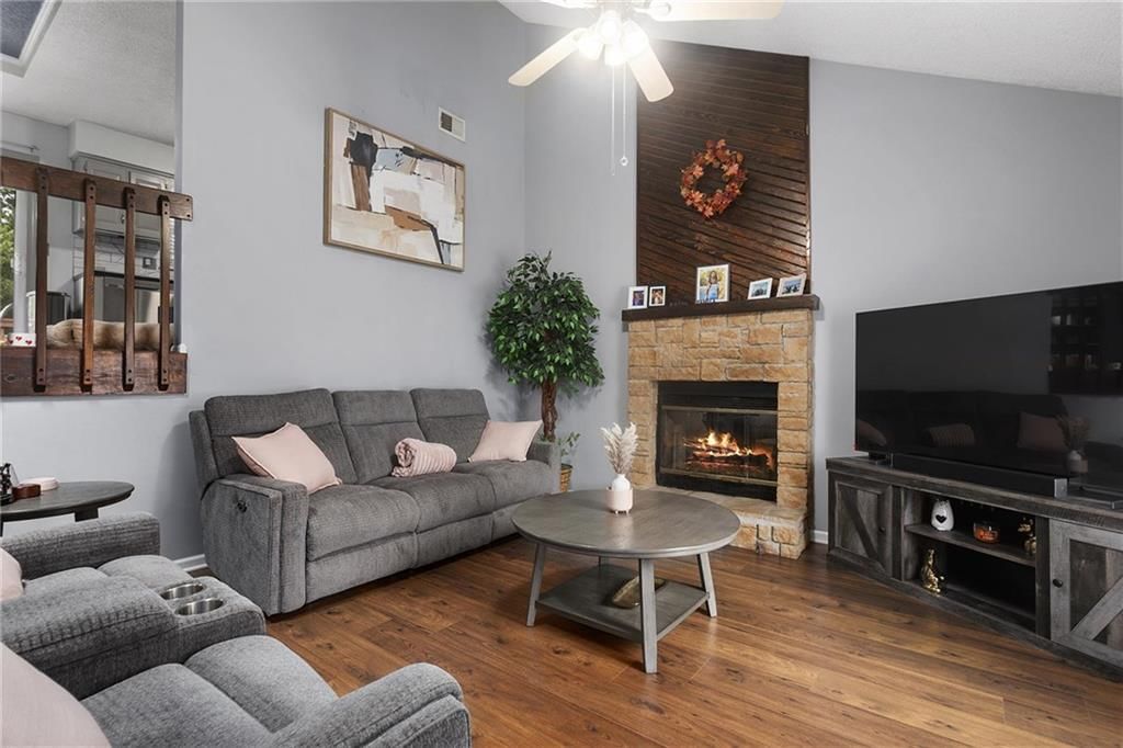 11312 W 77th Street — photo 5