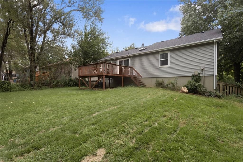 11312 W 77th Street — photo 26