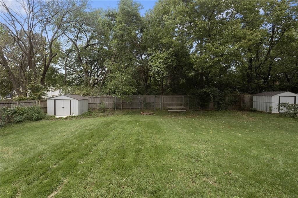 11312 W 77th Street — photo 27