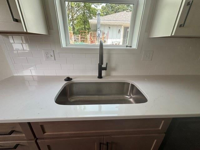 444 N Prarie Street — photo 8