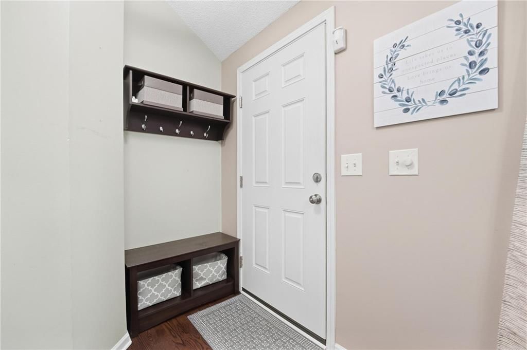 1154 SW SANTA FE Drive — photo 7
