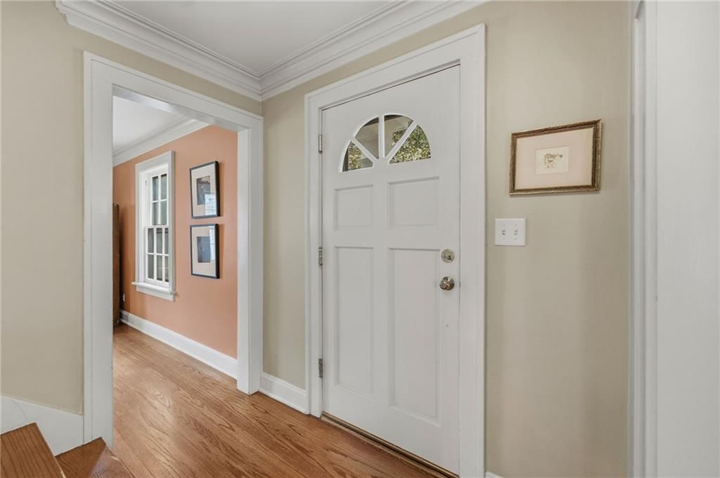 1421 W 50th Terrace — photo 5