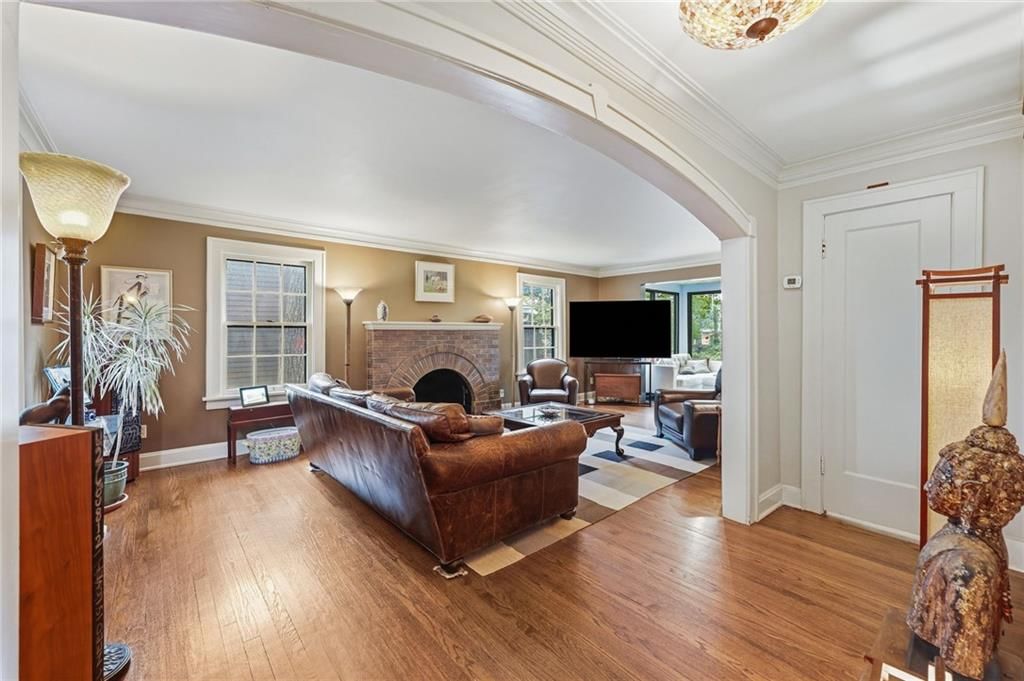 1421 W 50th Terrace — photo 7
