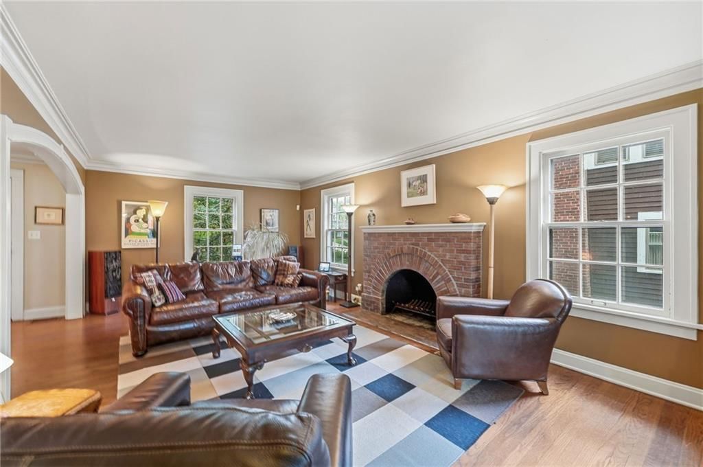 1421 W 50th Terrace — photo 12