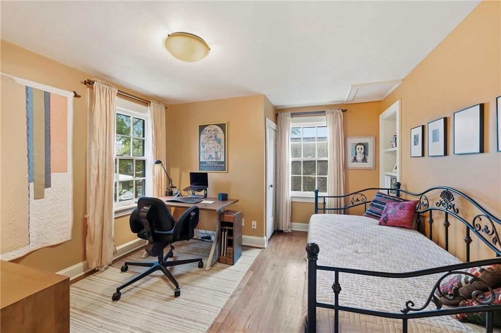 1421 W 50th Terrace — photo 25