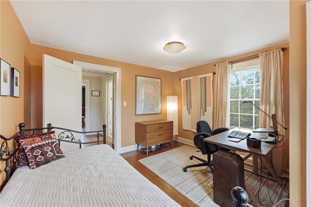 1421 W 50th Terrace — photo 26