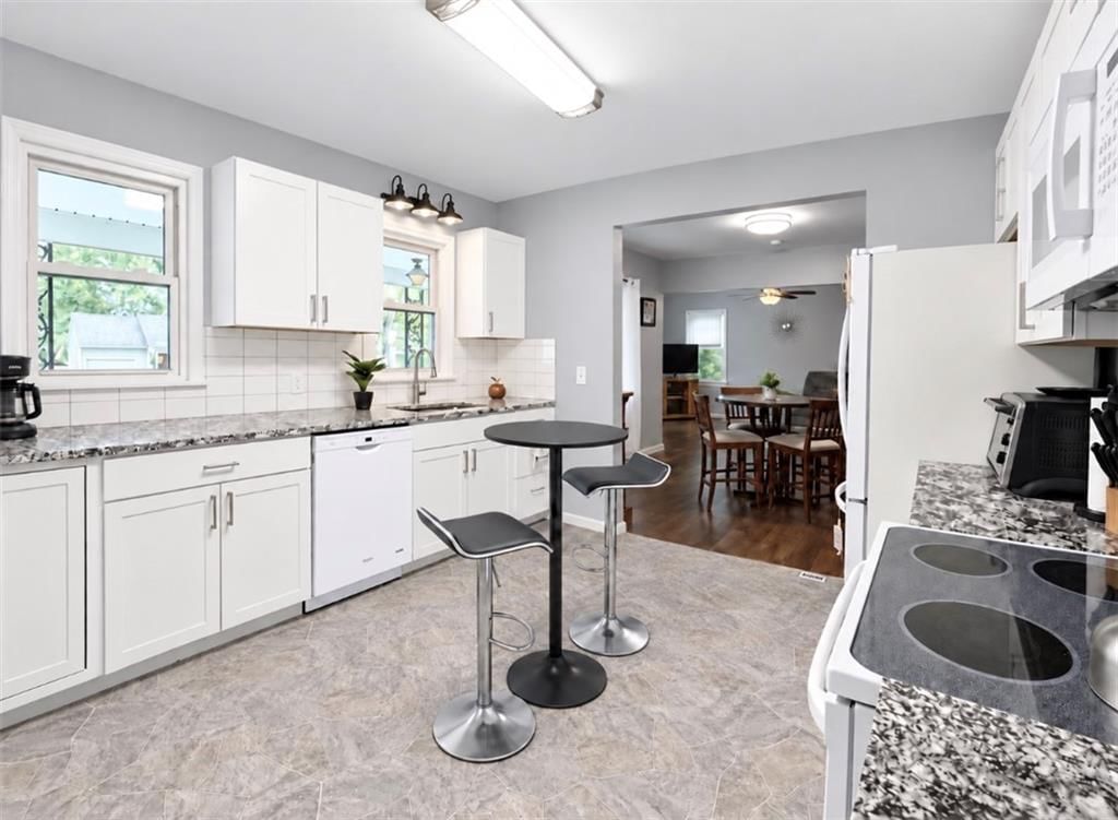 216 Moss Avenue, Liberty, MO