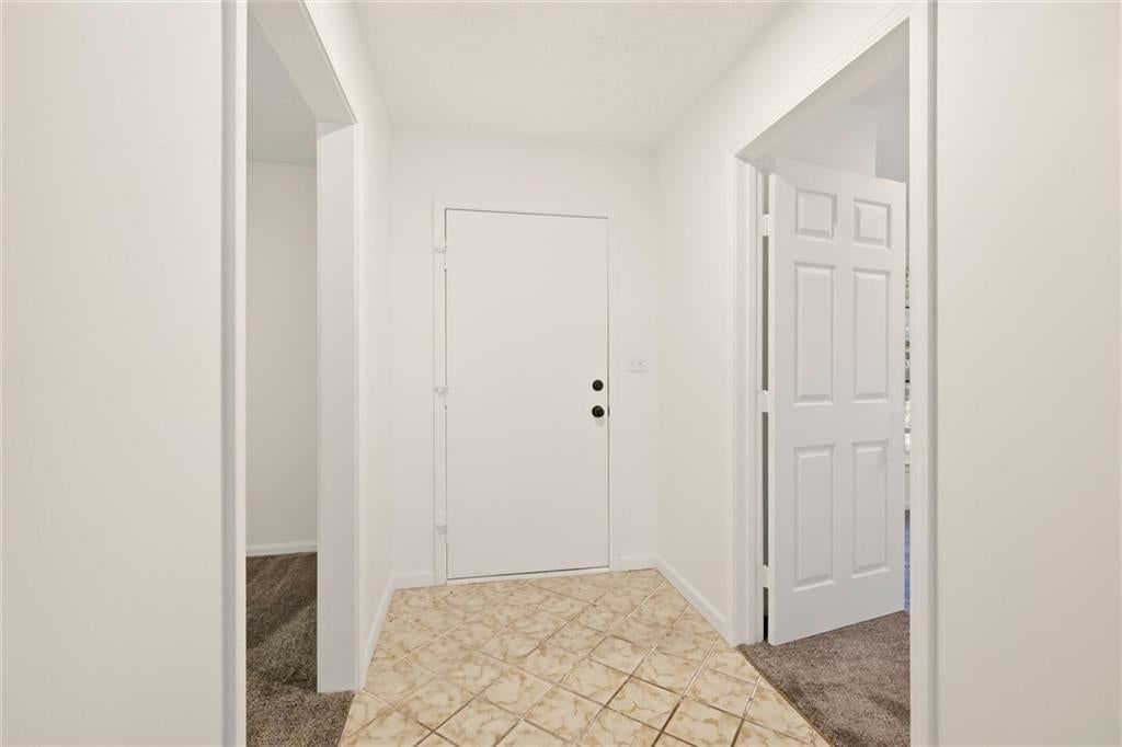 10106 NW Mirror Lake Drive — photo 5