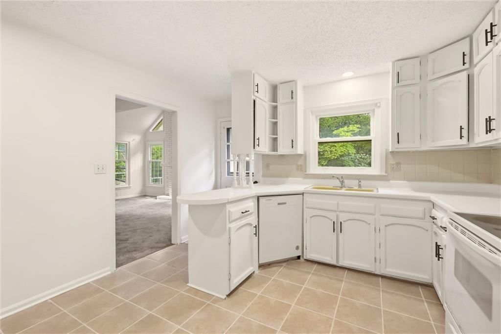 10106 NW Mirror Lake Drive — photo 10
