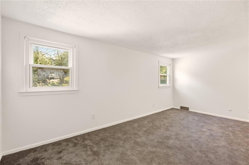 10106 NW Mirror Lake Drive — photo 23