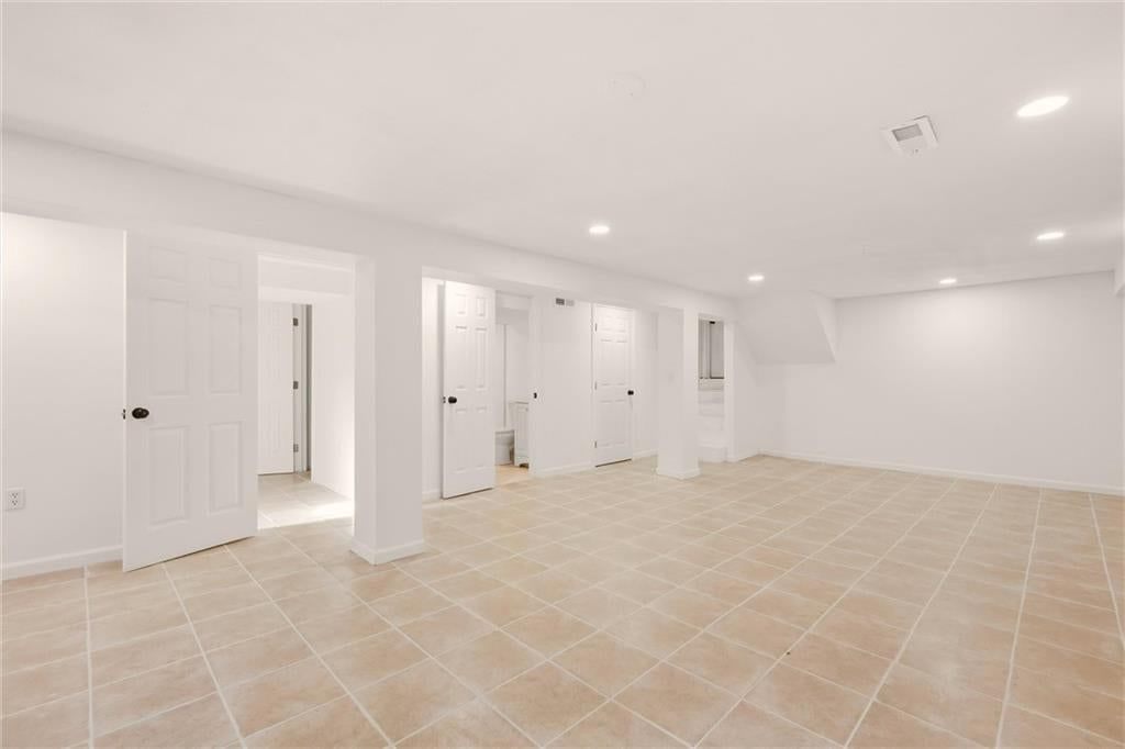 10106 NW Mirror Lake Drive — photo 28