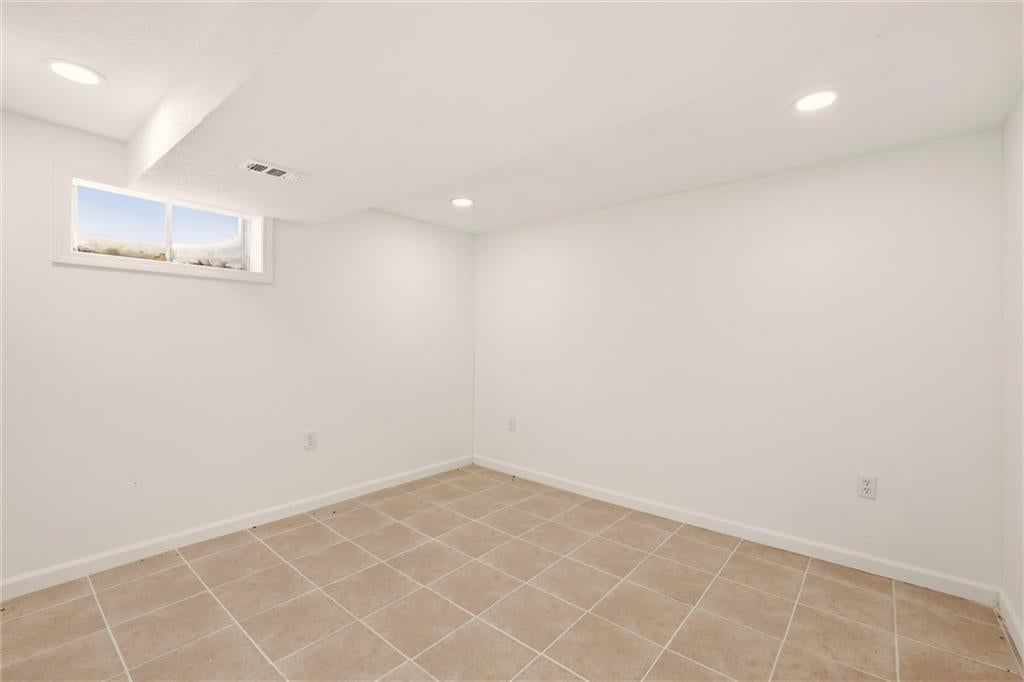 10106 NW Mirror Lake Drive — photo 36