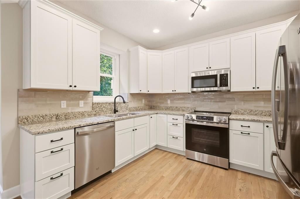 12001 S Rene Street — photo 8