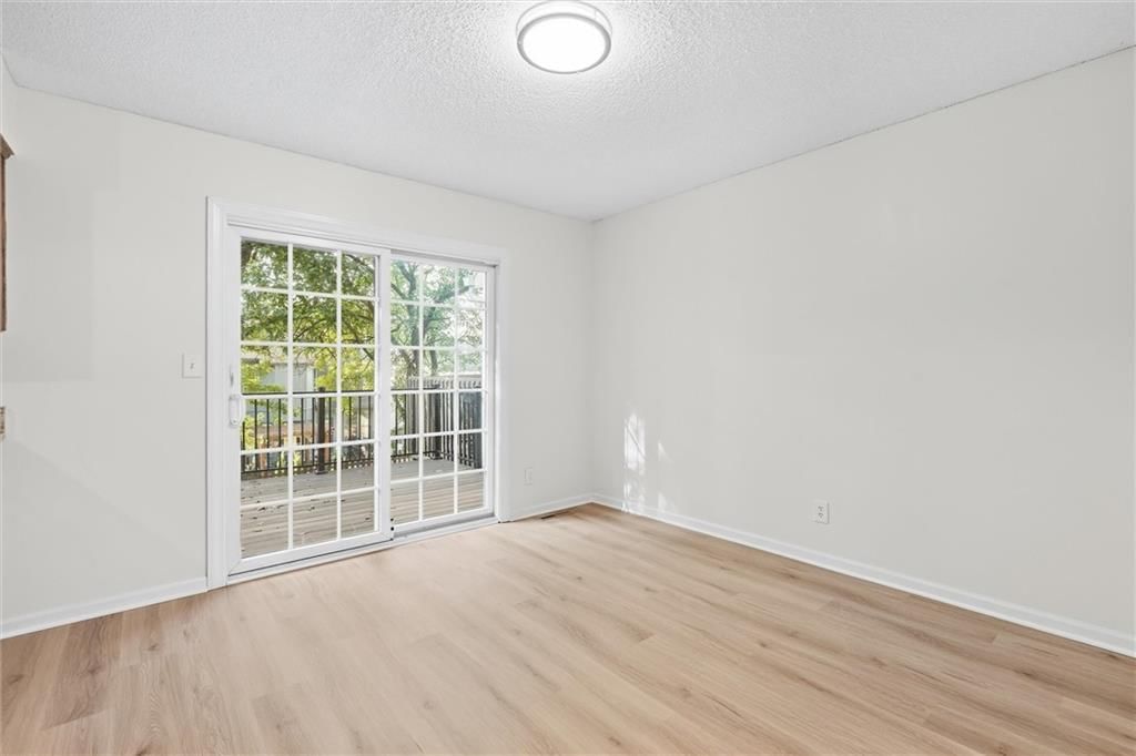 11605 W 113th Street — photo 9