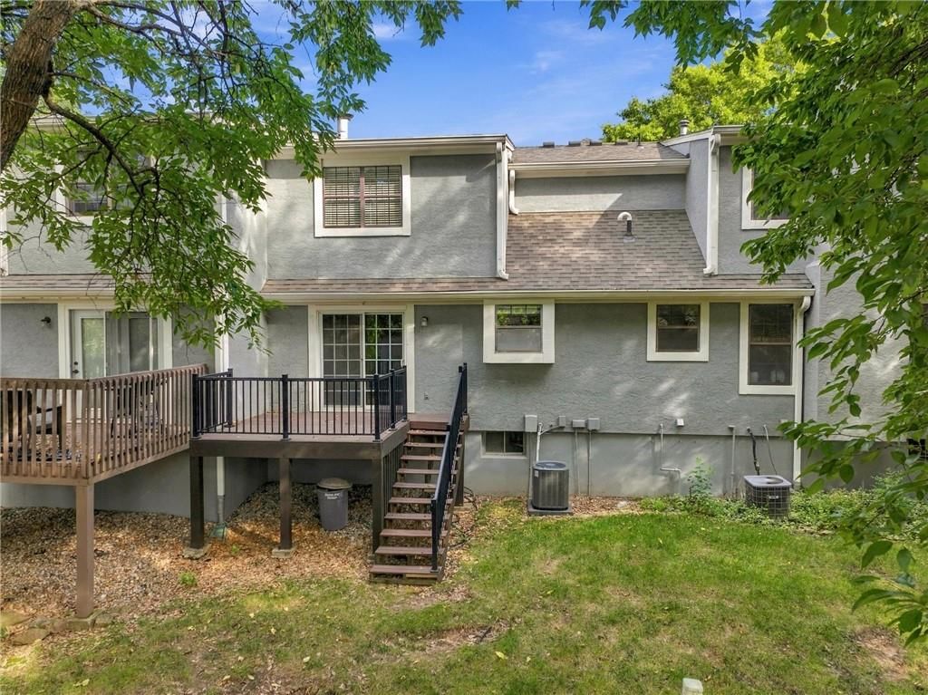 11605 W 113th Street — photo 37