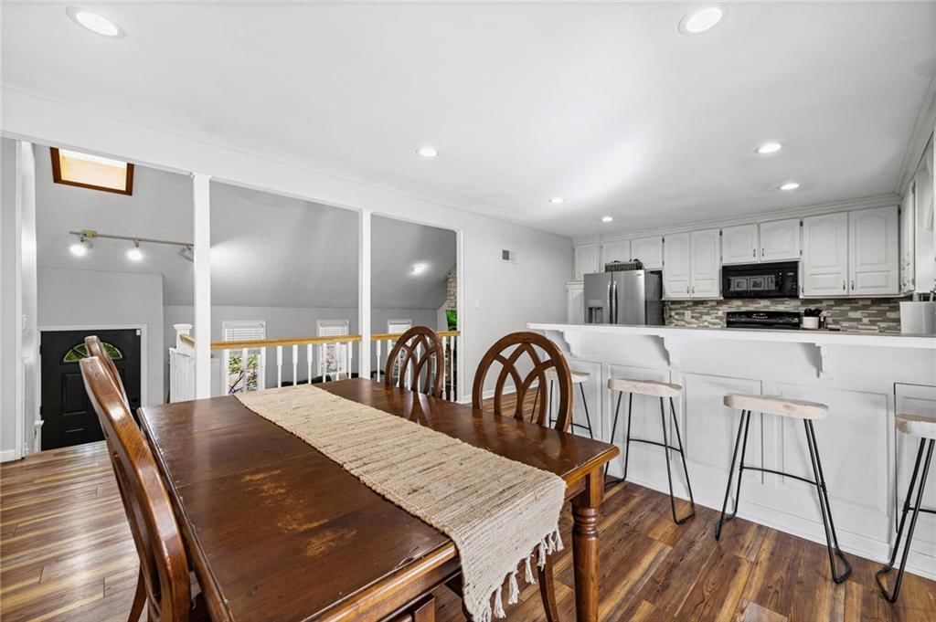 6015 Alden Street — photo 8