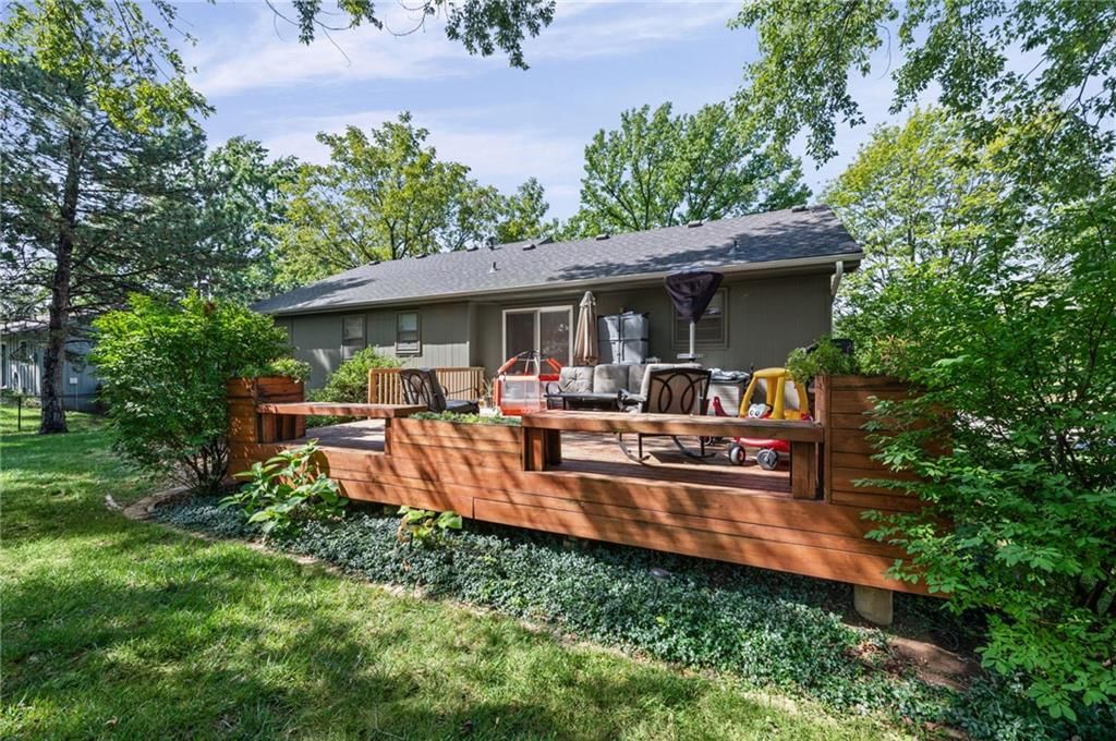 6015 Alden Street — photo 31
