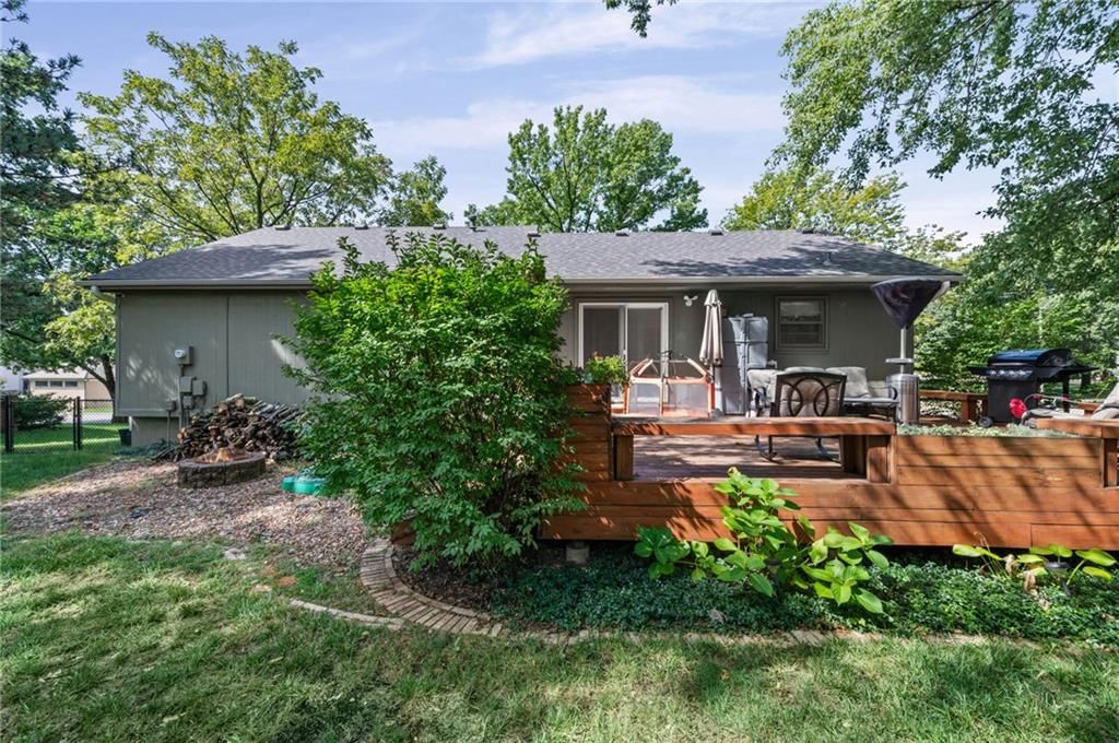 6015 Alden Street — photo 32