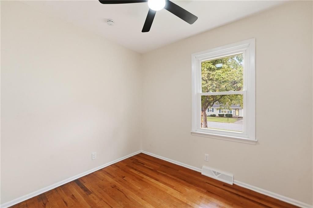 2404 NE Shady Lane Drive — photo 19
