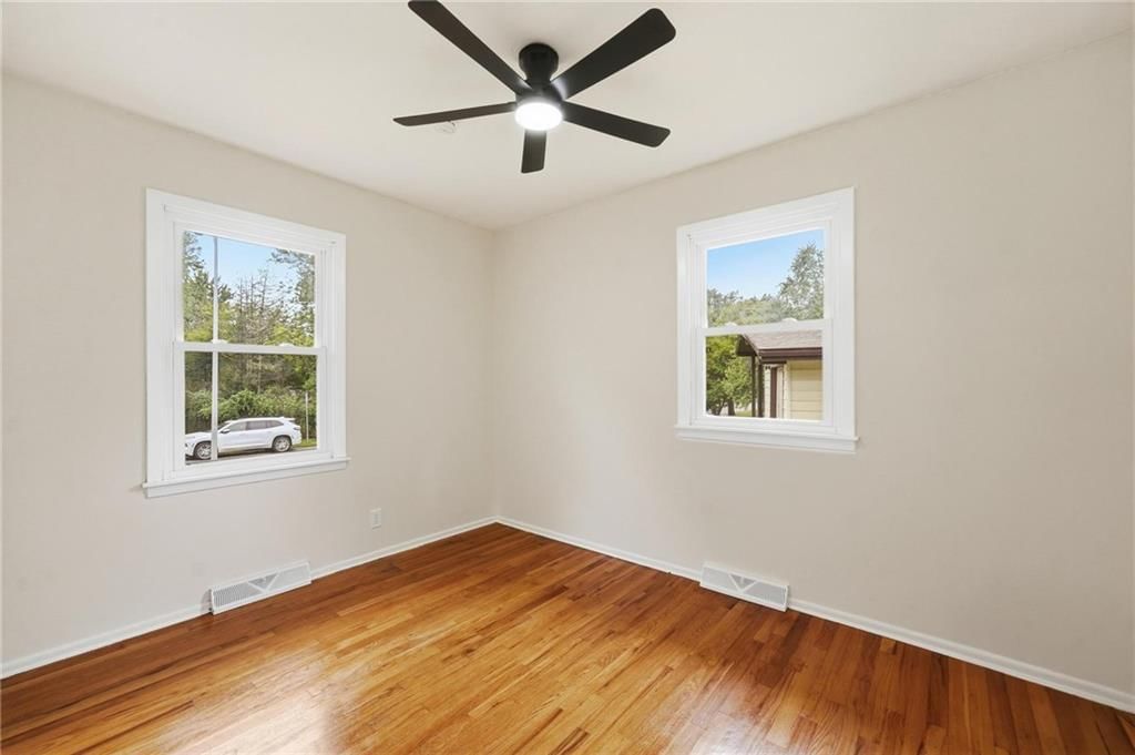 2404 NE Shady Lane Drive — photo 23