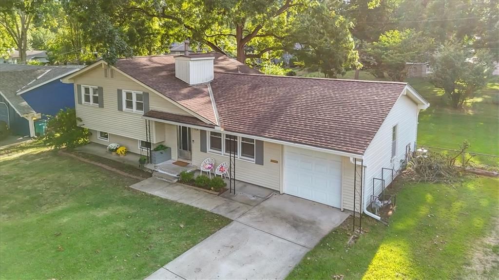 7114 Larsen Lane — photo 35