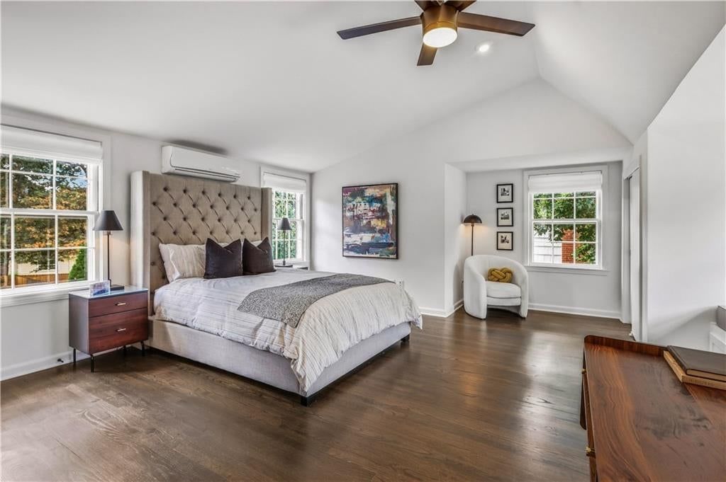 1207 W 67TH Terrace — photo 34