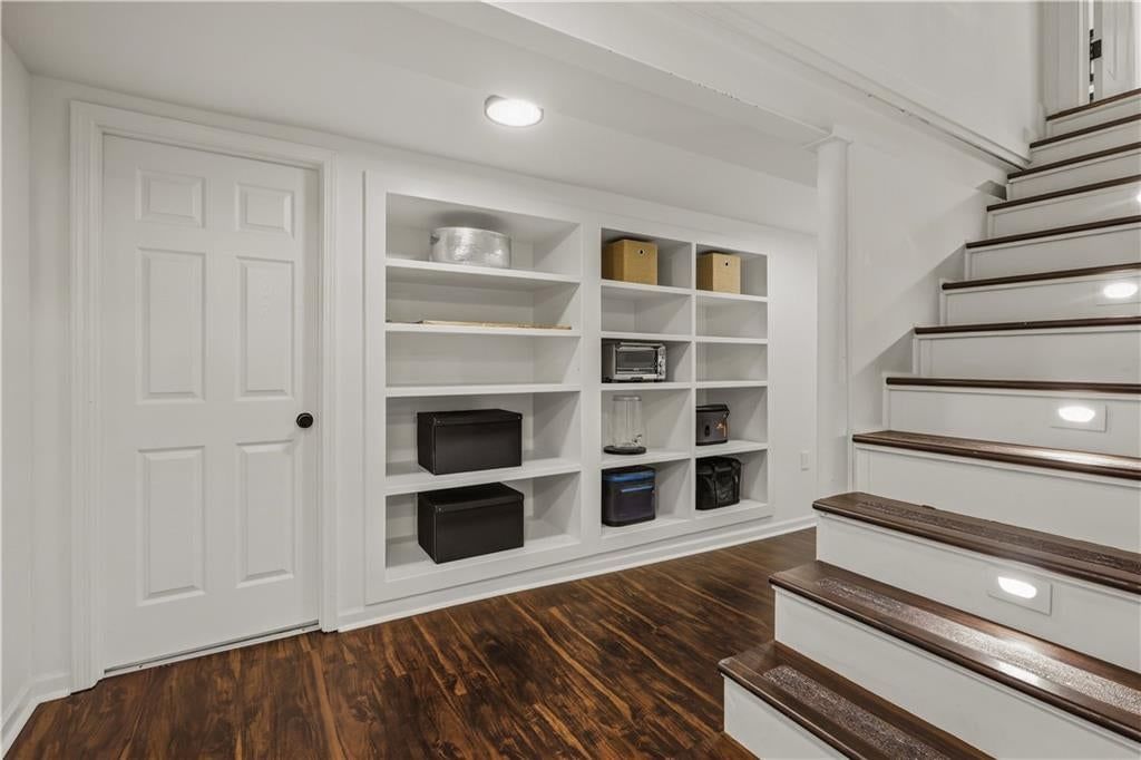 1207 W 67TH Terrace — photo 45