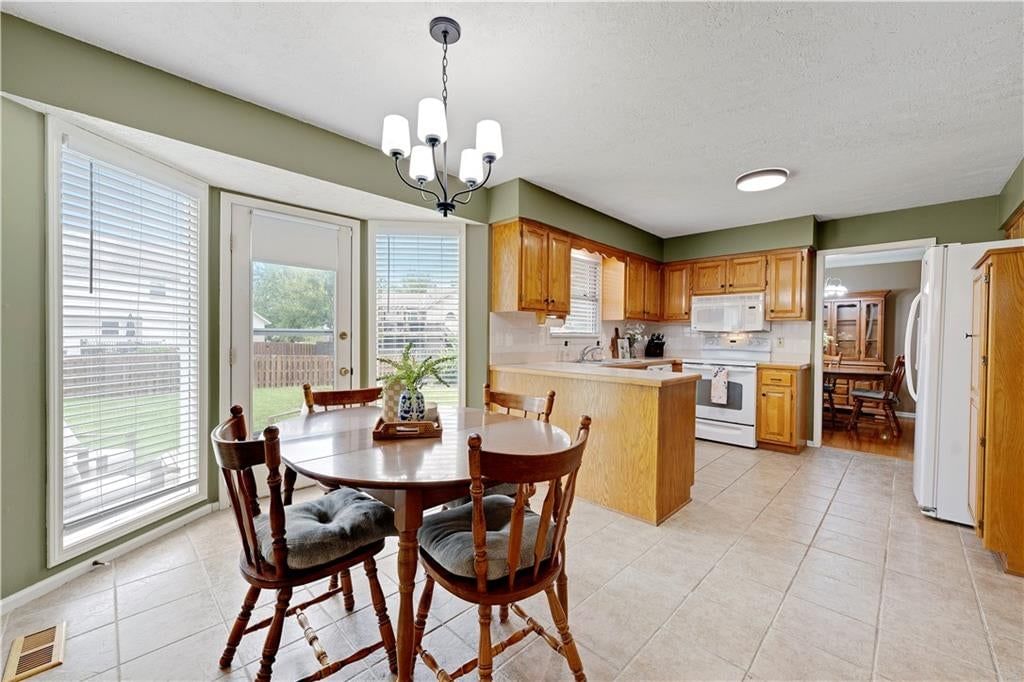 15776 Horton Court — photo 8