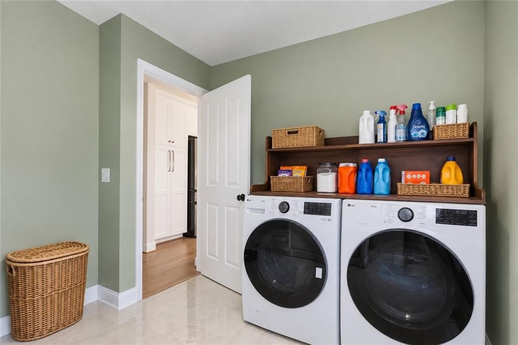 12808 W 121st Street — photo 17