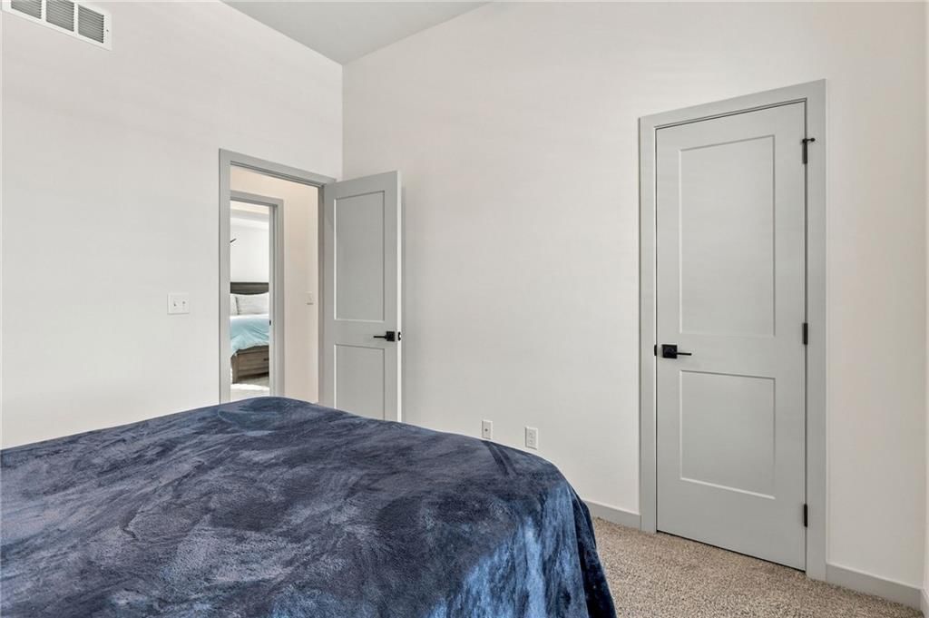 11718 N Manning Avenue — photo 19