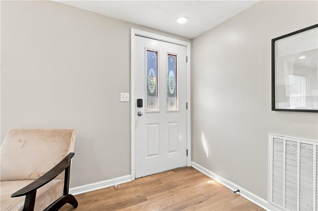 8804 E 47th Street — photo 5