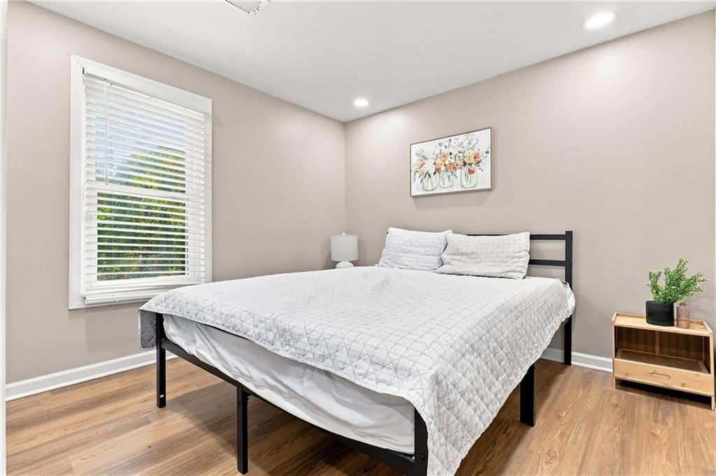 8804 E 47th Street — photo 23