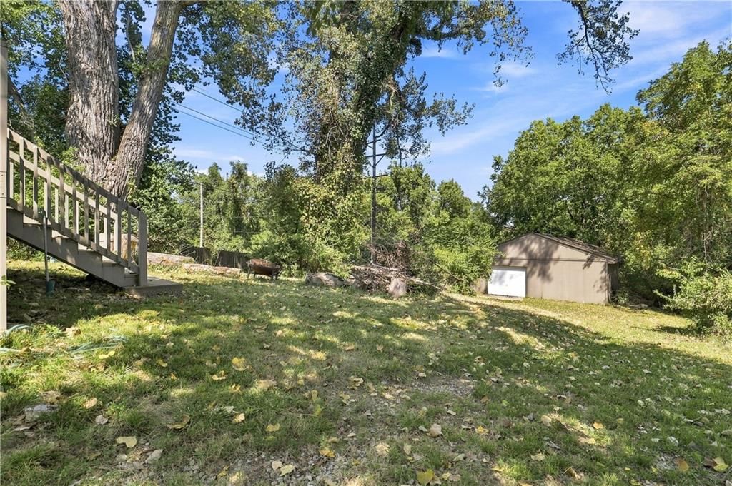 8804 E 47th Street — photo 29