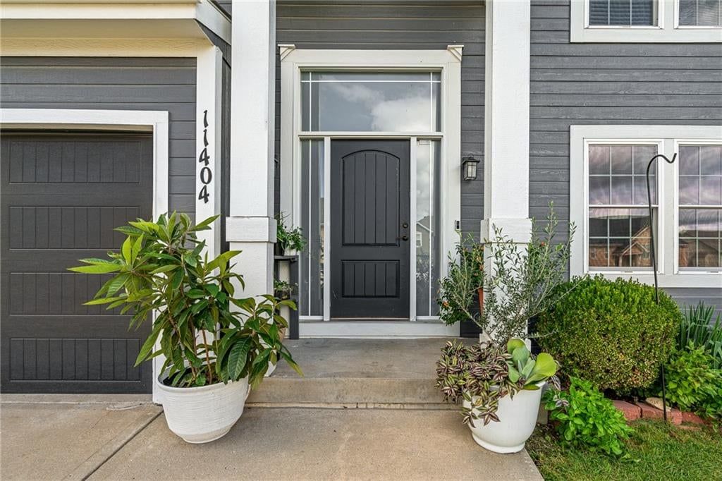 11404 N Bristol Avenue — photo 7
