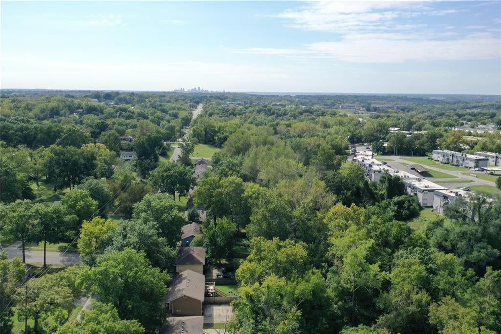 6116 N Broadway Street — photo 14