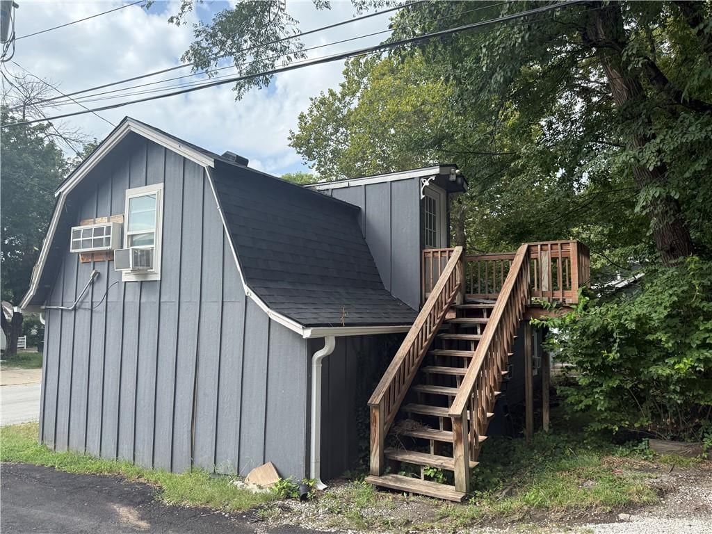 13011 8th Street, Grandview, MO: listing photo 3