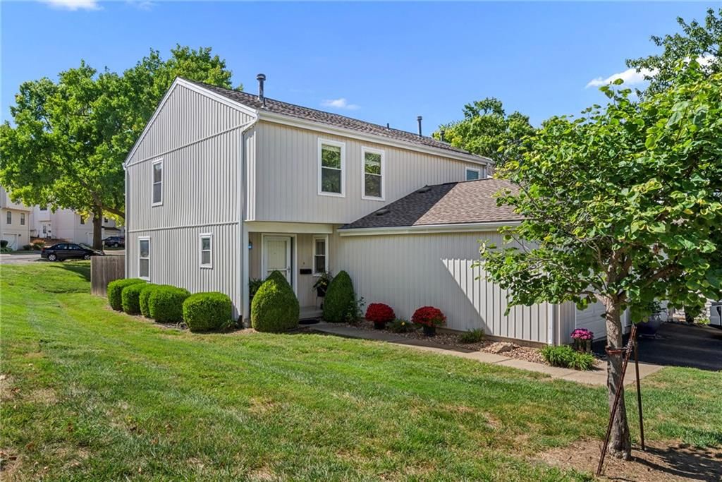 8601 W 108th Place — photo 33