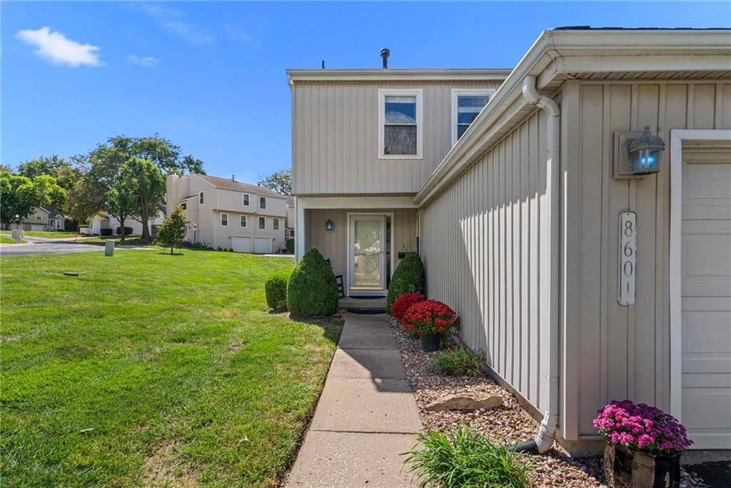8601 W 108th Place — photo 34
