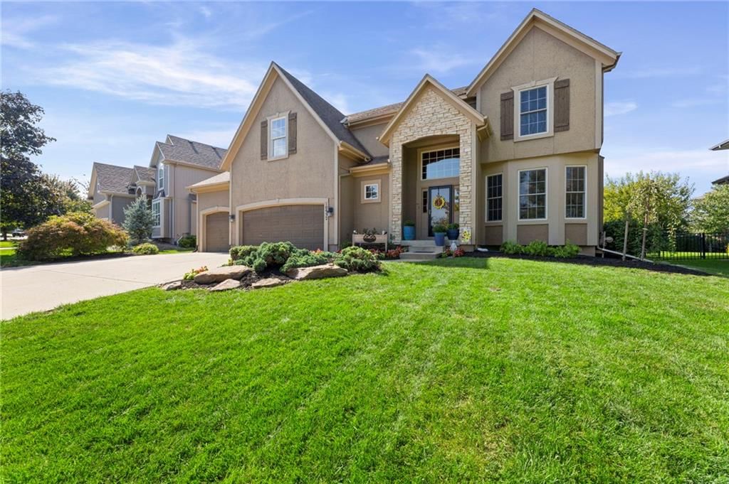 10952 S Barth Road, Olathe, KS: listing photo 3