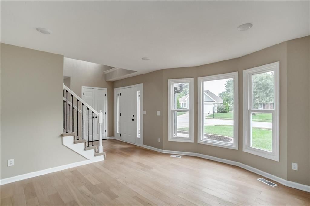 4005 NE 61st Terrace — photo 5