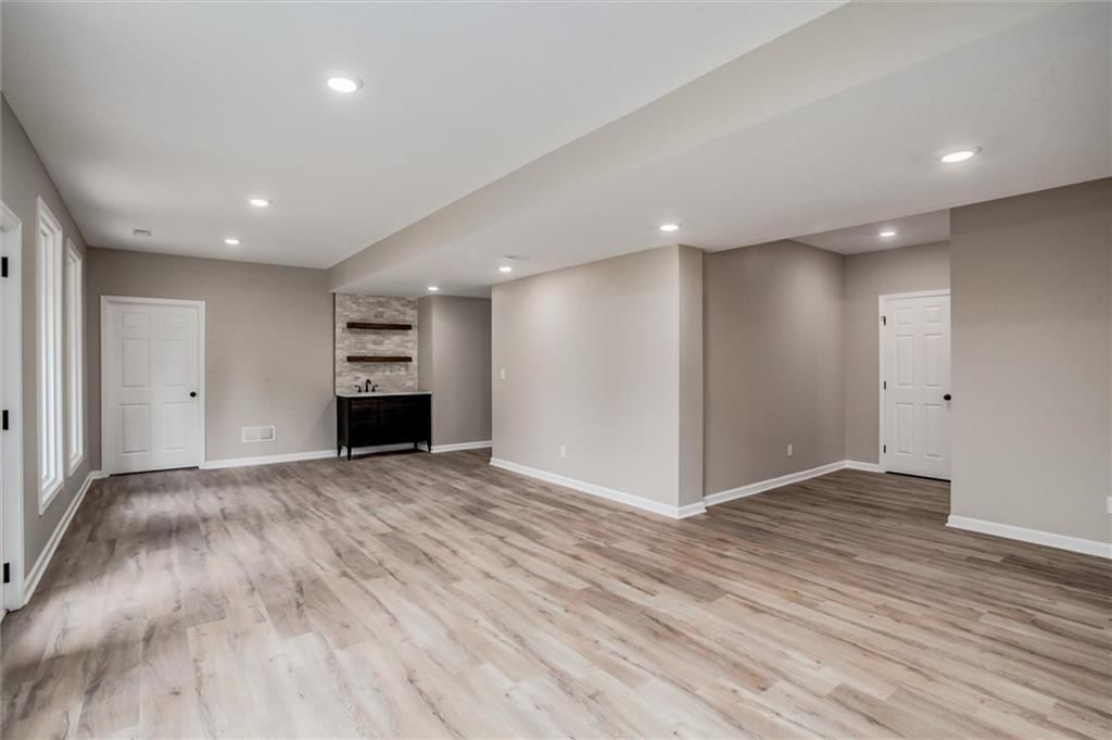 4005 NE 61st Terrace — photo 24
