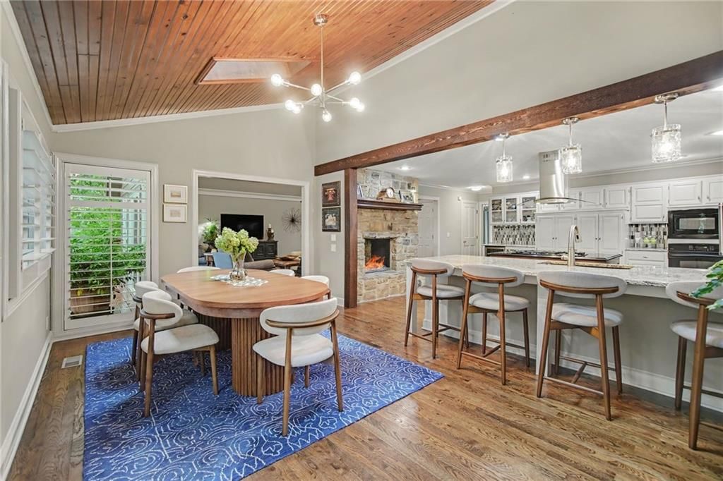 11852 Larsen Street — photo 15