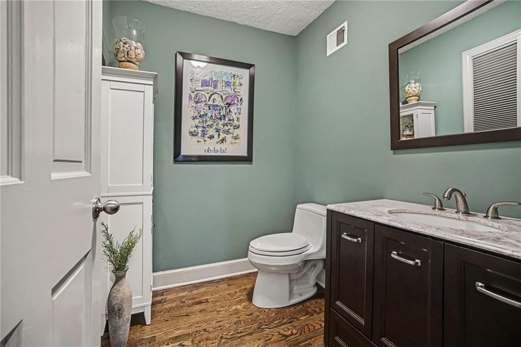 11852 Larsen Street — photo 16