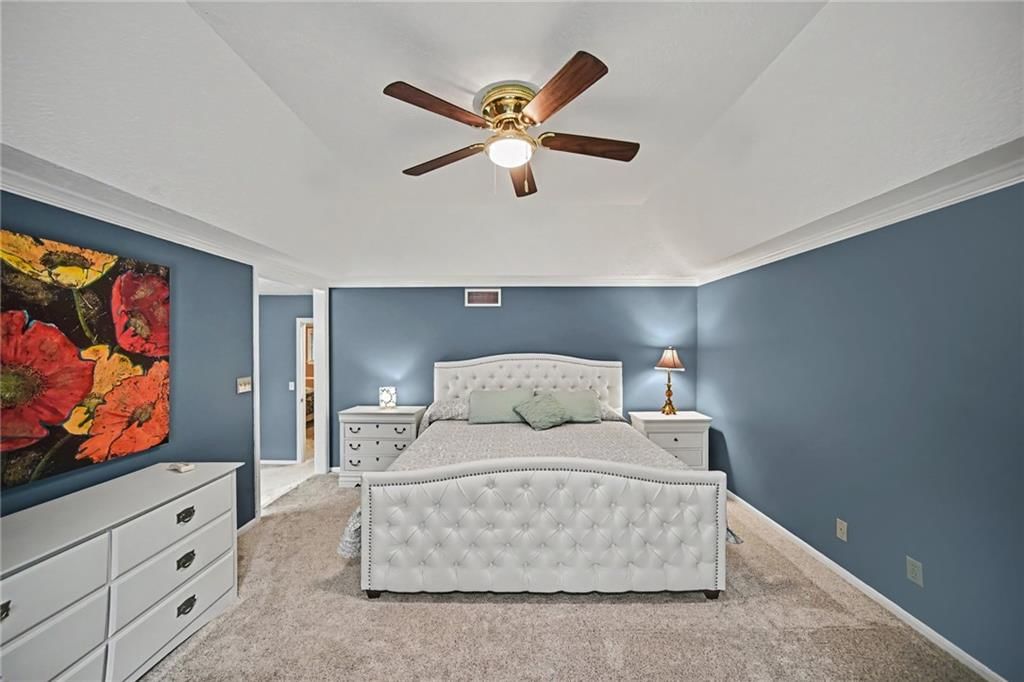 11852 Larsen Street — photo 29